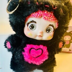 Nommi Plush Doll Keychain-“Loveliness Never Ends” Plush Doll Nommi Black-Gifts